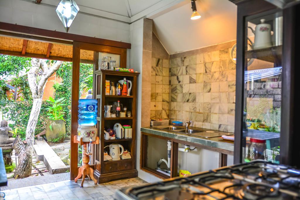 Griya Sriwedari Hotel Ubud Buitenkant foto